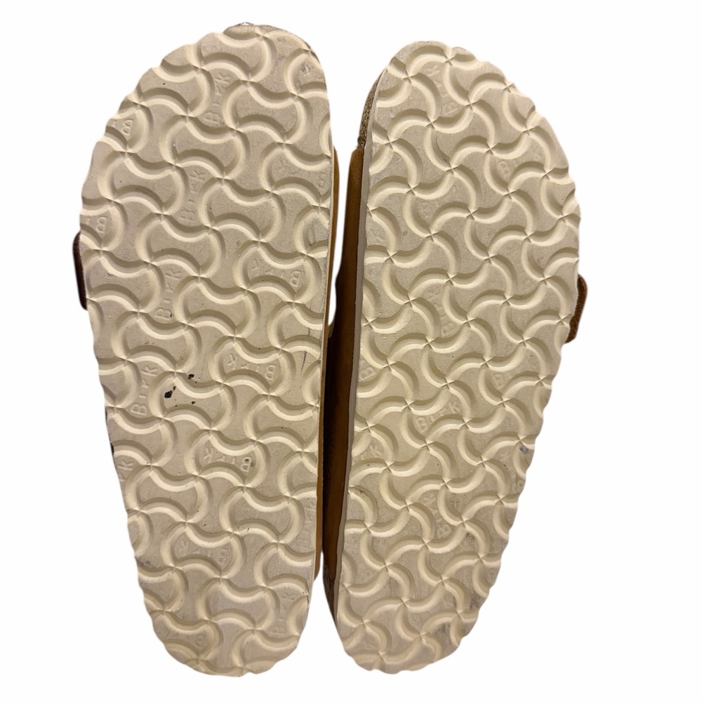 Birkenstock Soft Tan Sandals with‎ Gold Buckles - Picture 8 of 8